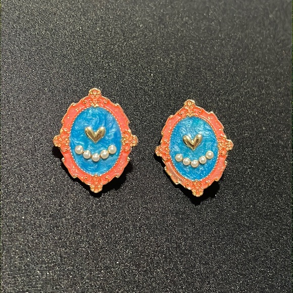 💕💗vintage style enamel earrings - Picture 2 of 5